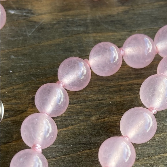 KNOT PINK JADE BUBBLE SHORT NECKLACE - Picture 2 of 7